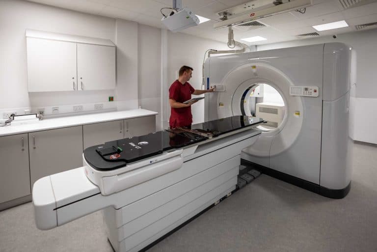 Essentials of PET-CT for Clinical Assistants